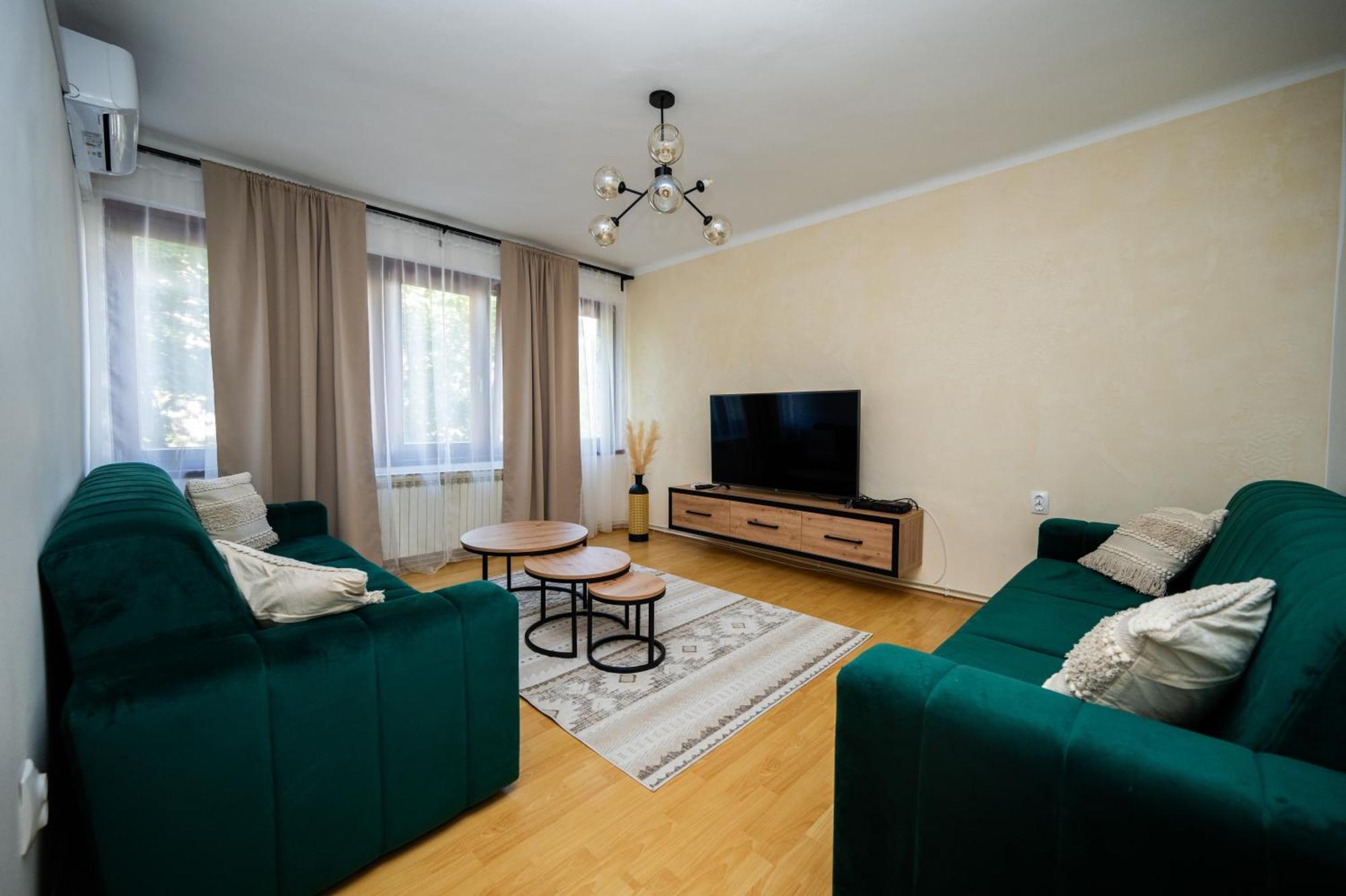 Cozy One-Bedroom Apartment Near City Center Szarajevó Kültér fotó